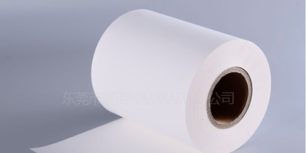 PP合成紙不幹膠（jiāo）材料與銅版紙有個最大的區（qū）別，你知道是什麽嗎？